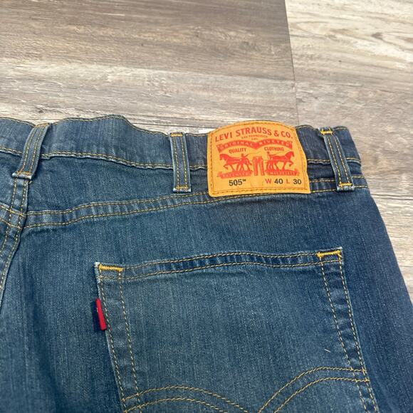 Levis 505 Dark Wash Faded Blue Mens 40x28 Regular Straight Stretch Jeans Red Tab - Picture 4 of 12